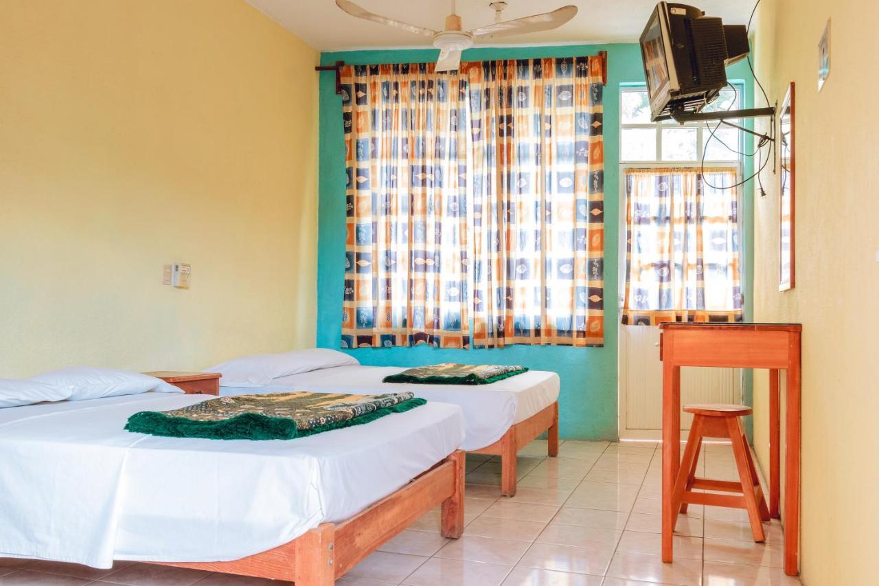 פוארטו אסקונדידו Hotel Lekami מראה חיצוני תמונה