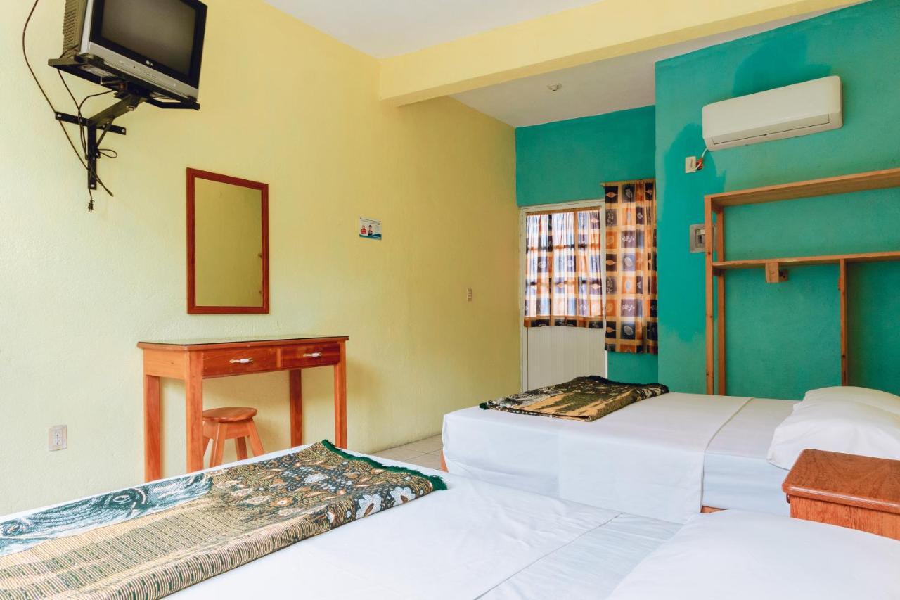 פוארטו אסקונדידו Hotel Lekami מראה חיצוני תמונה