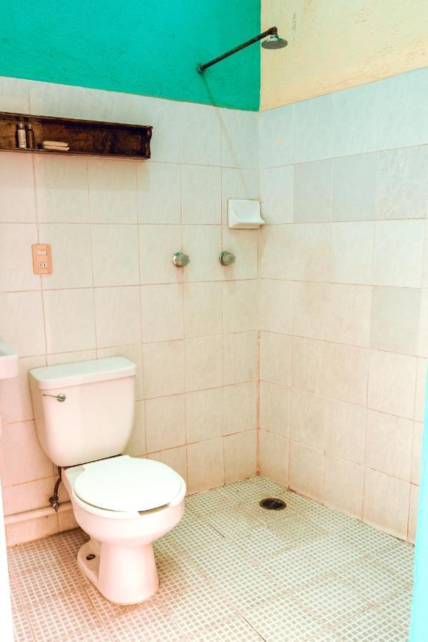 פוארטו אסקונדידו Hotel Lekami מראה חיצוני תמונה